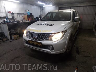 Mitsubishi L200 2015г