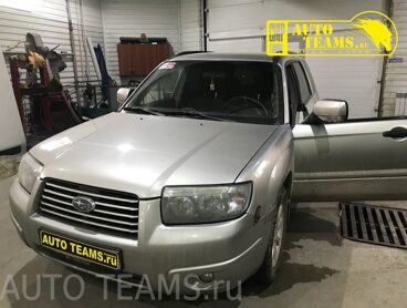 Subaru Forester 2006г
