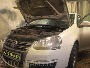 wv jetta 2010